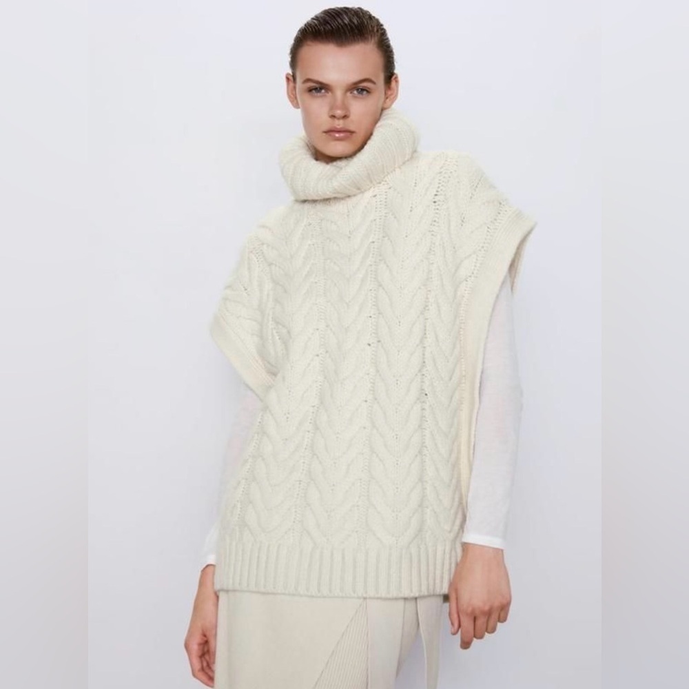 ZARA Oversized Cable Knit Turtleneck Sweater Vest โ Cream | Size Medium